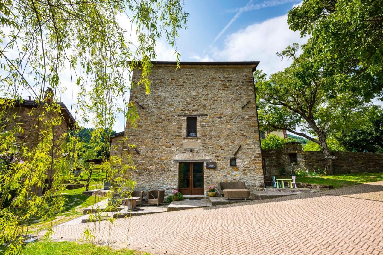 Tizzano Val Parma Agriturismo Il Salice מראה חיצוני תמונה