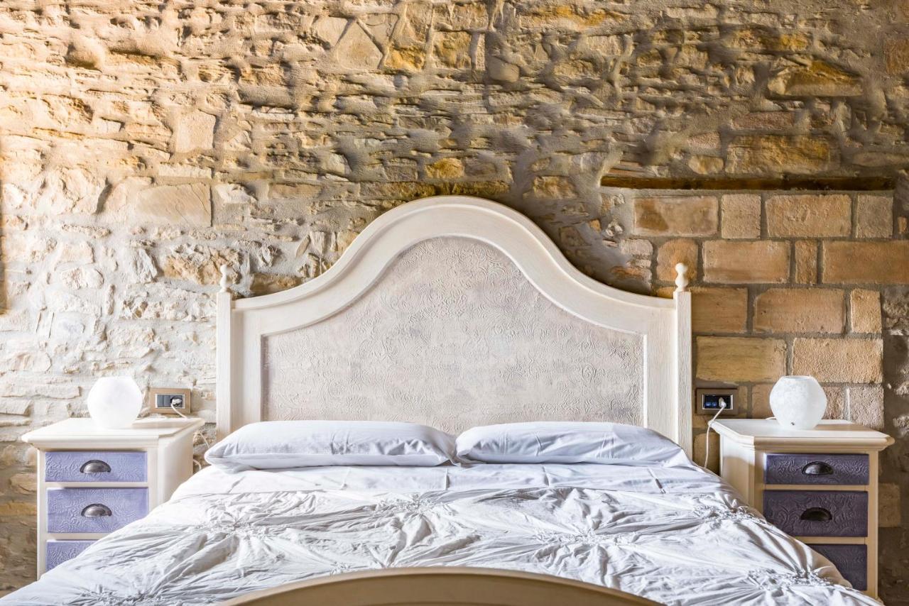 Tizzano Val Parma Agriturismo Il Salice מראה חיצוני תמונה