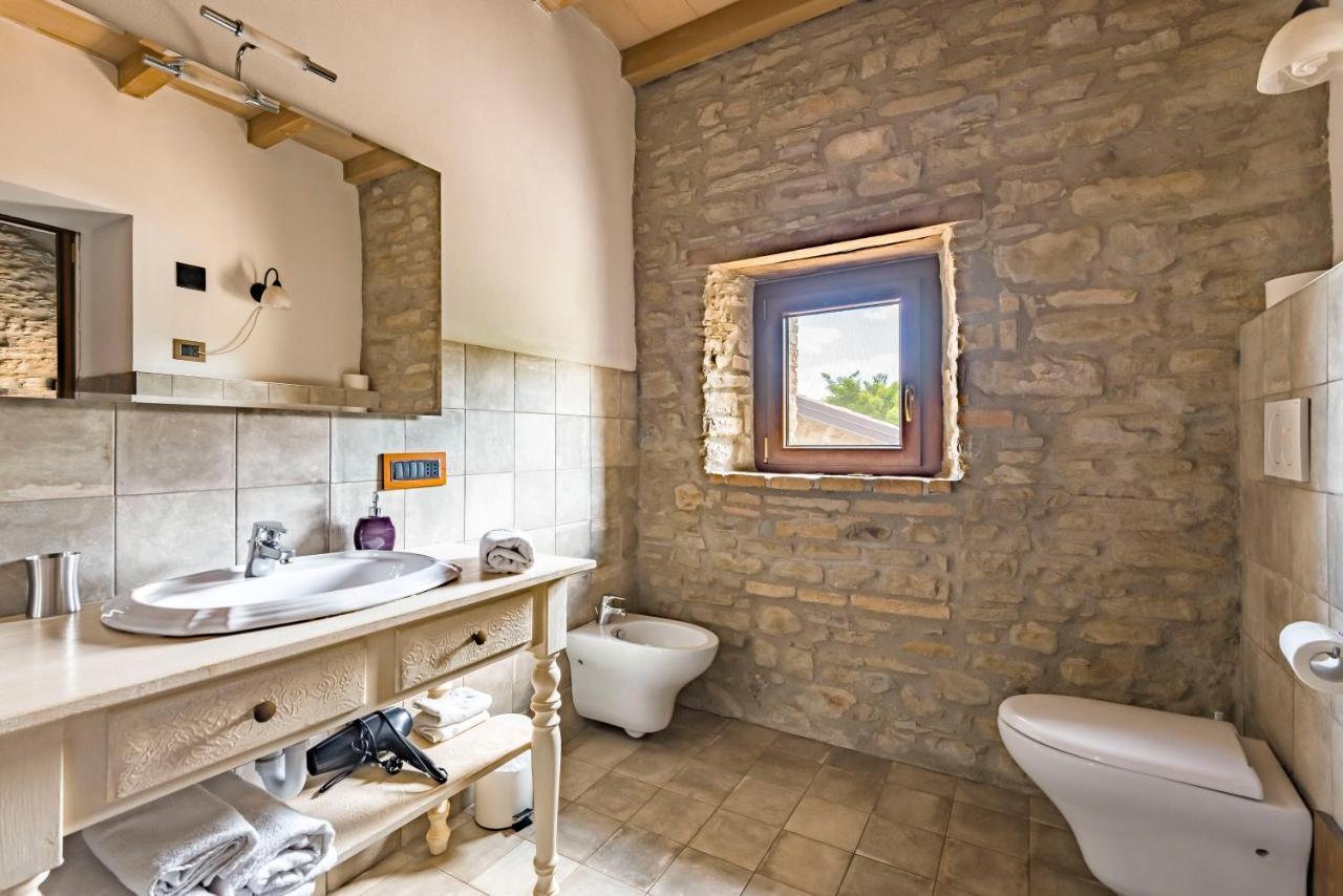 Tizzano Val Parma Agriturismo Il Salice מראה חיצוני תמונה