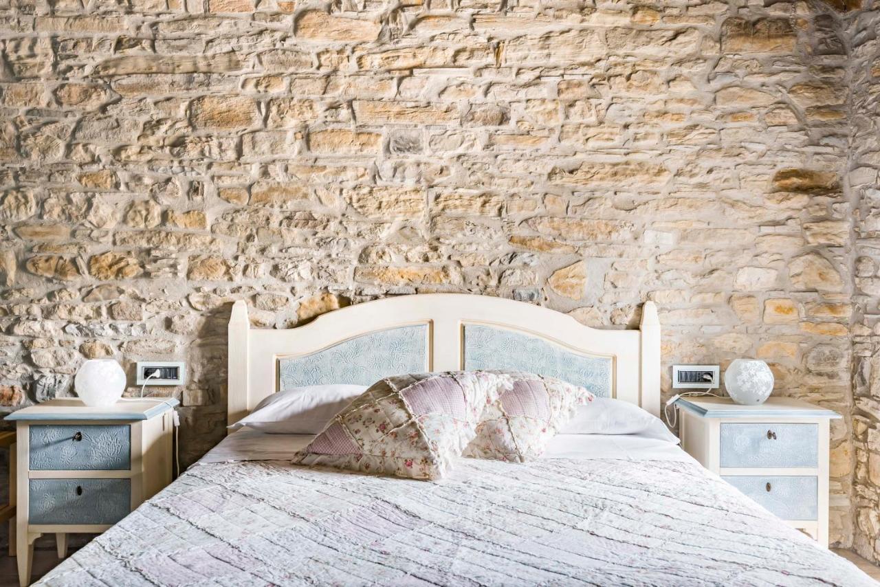 Tizzano Val Parma Agriturismo Il Salice מראה חיצוני תמונה