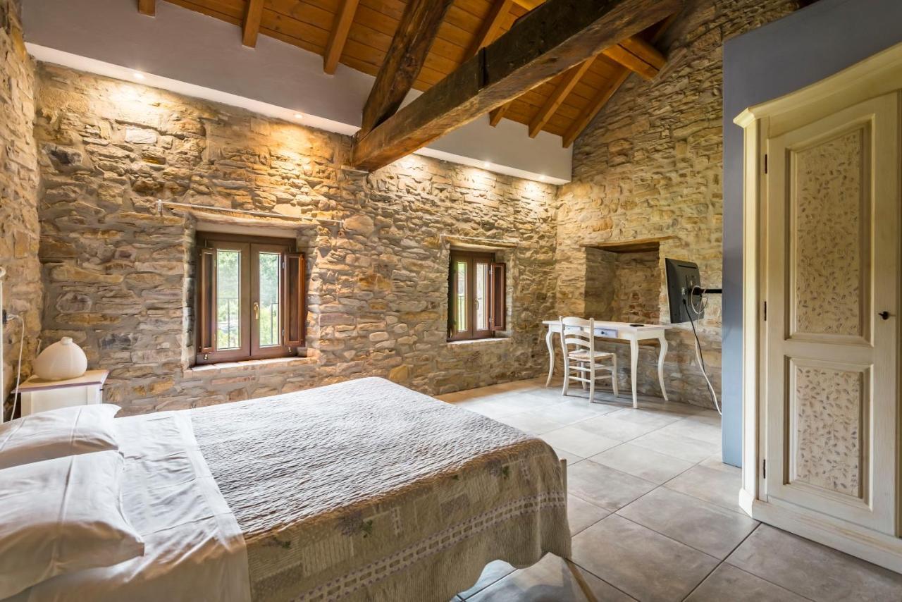 Tizzano Val Parma Agriturismo Il Salice מראה חיצוני תמונה