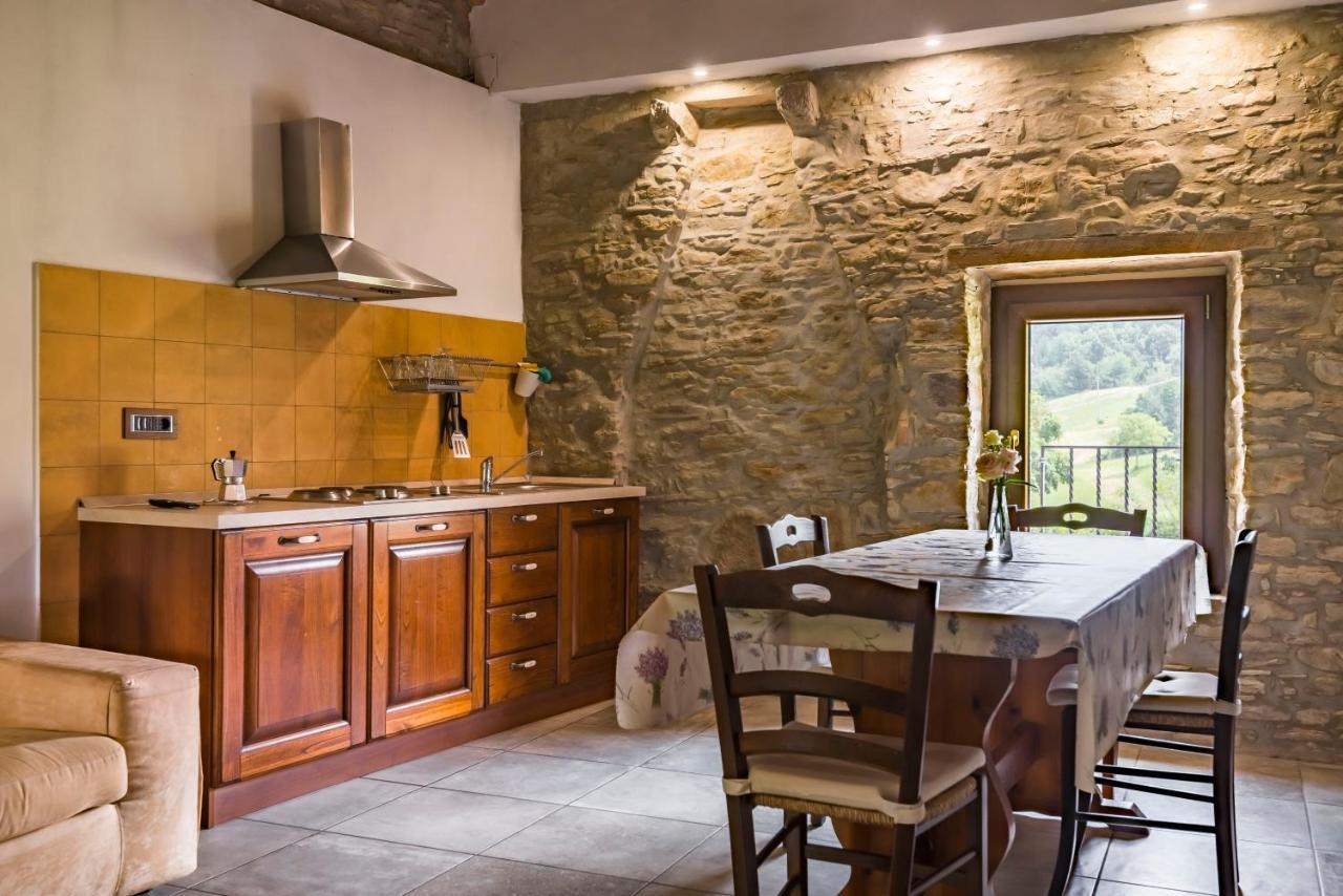 Tizzano Val Parma Agriturismo Il Salice מראה חיצוני תמונה