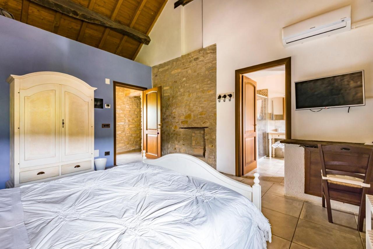 Tizzano Val Parma Agriturismo Il Salice מראה חיצוני תמונה