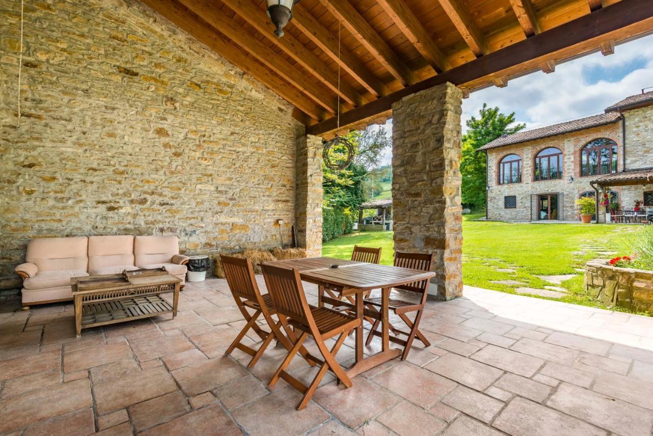 Tizzano Val Parma Agriturismo Il Salice מראה חיצוני תמונה