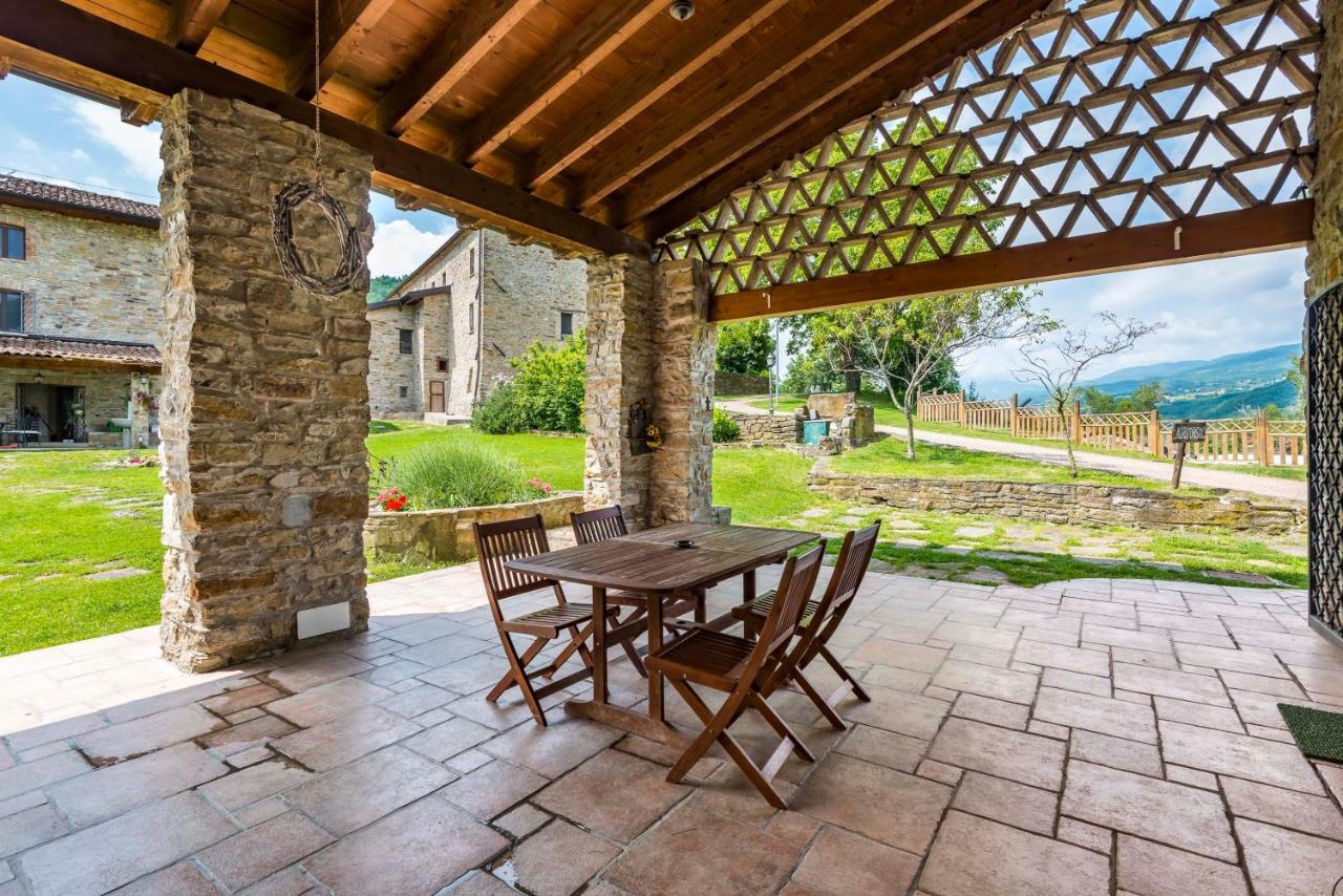 Tizzano Val Parma Agriturismo Il Salice מראה חיצוני תמונה