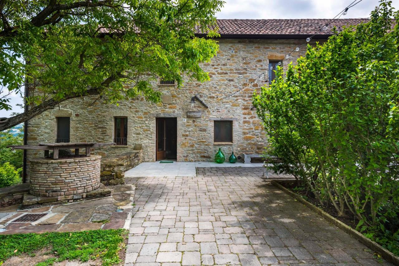Tizzano Val Parma Agriturismo Il Salice מראה חיצוני תמונה